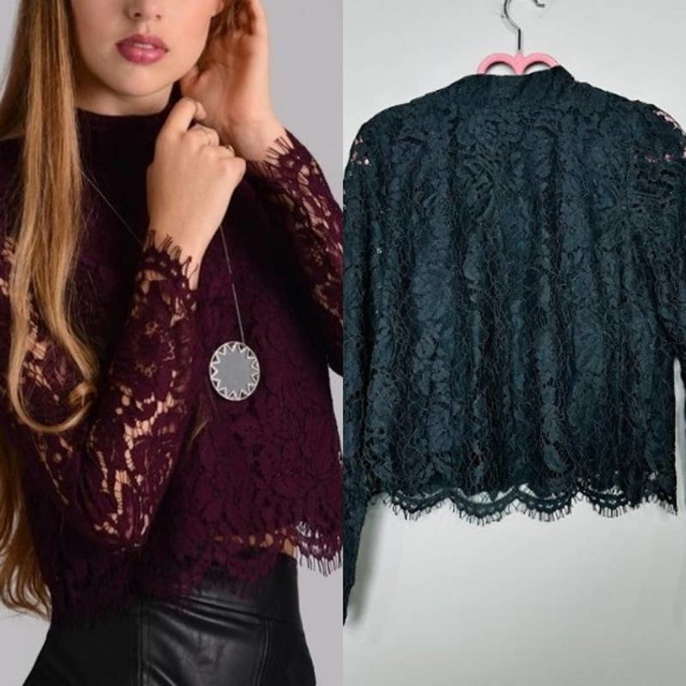 Chaser NWT Vintage Lace Mock Turtle Long Sleeve Cropped Top Gray Size Medium